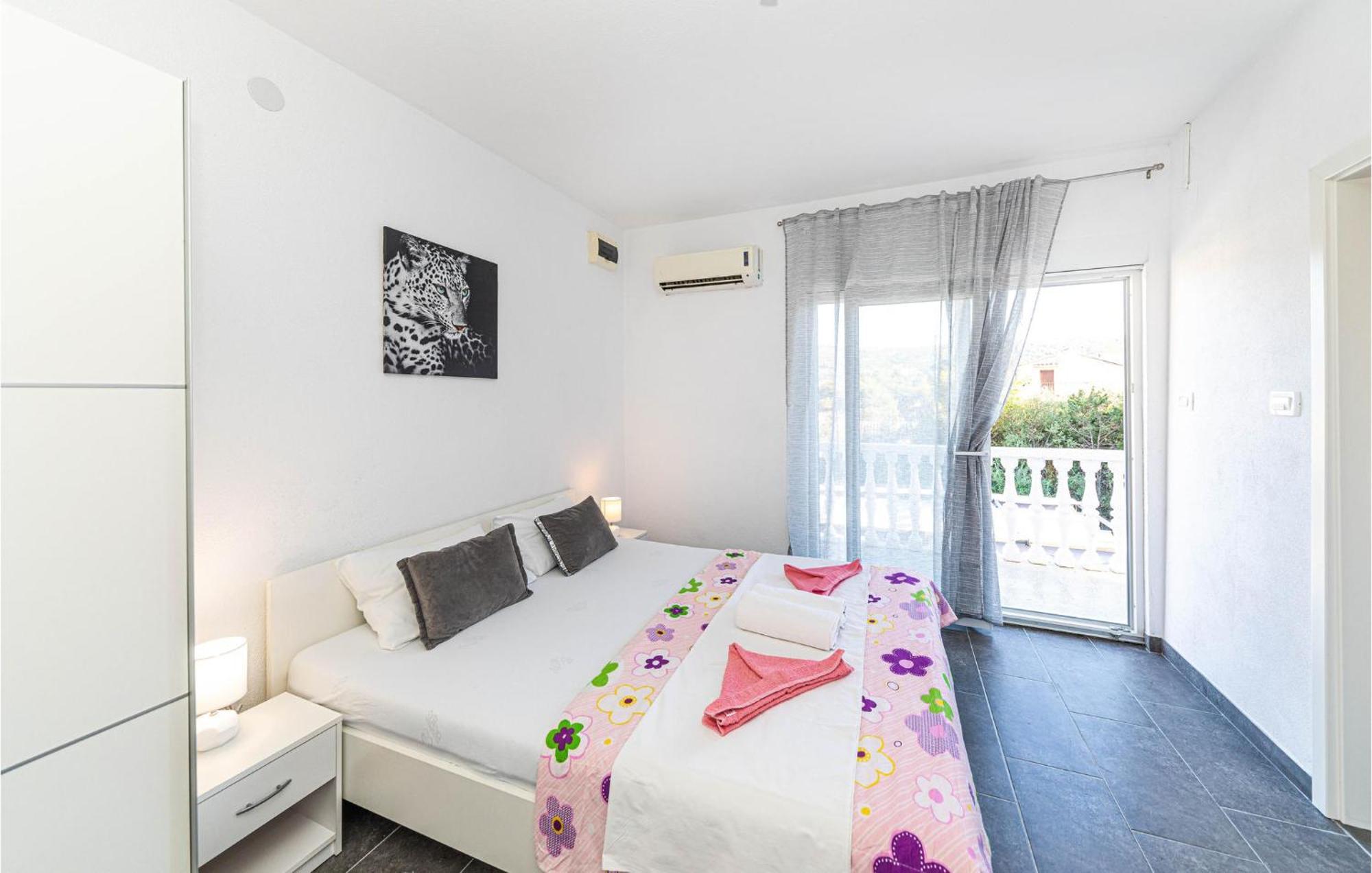 Stunning Home In Marina With Heated Swimming Pool Екстериор снимка