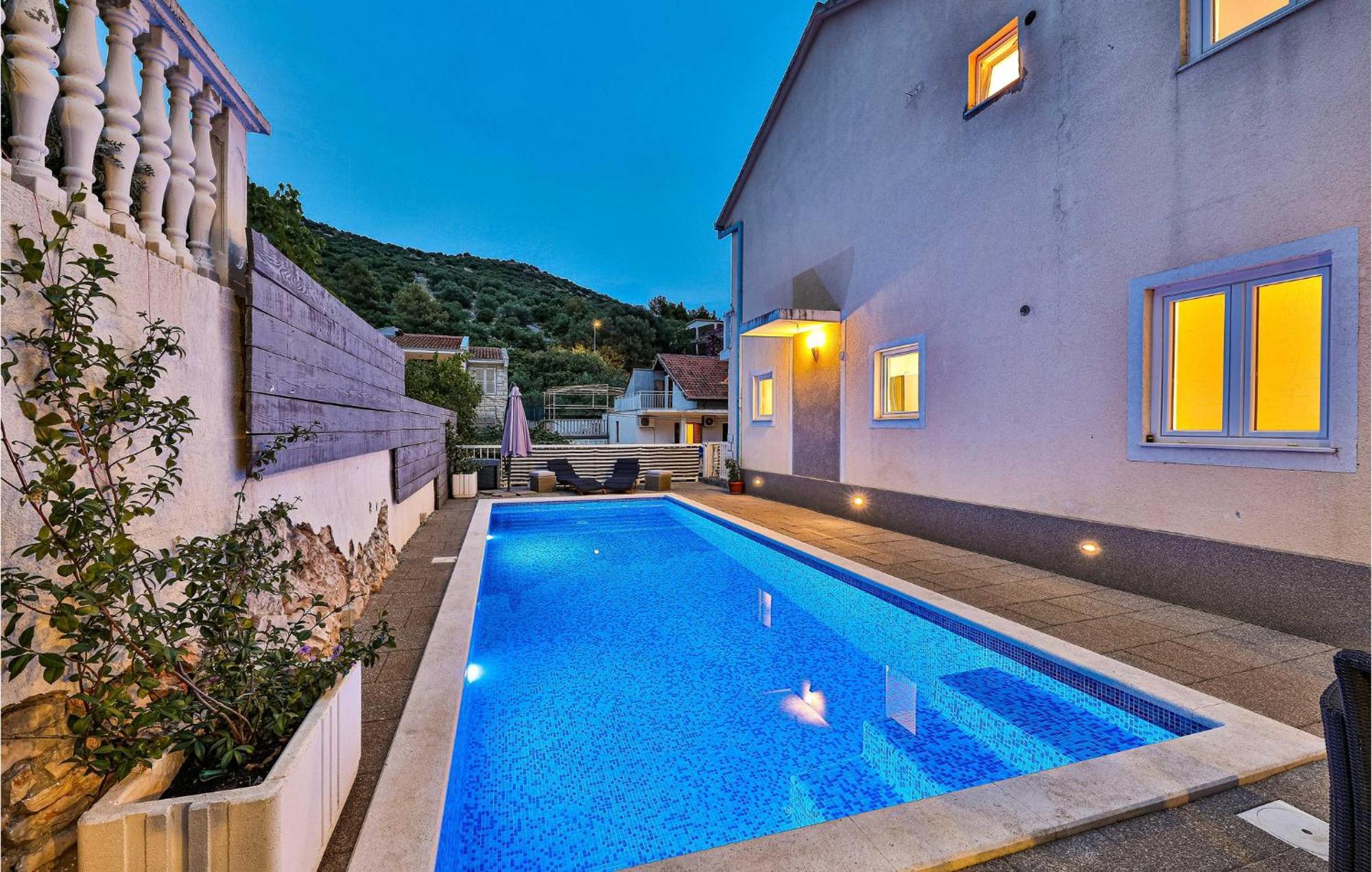 Stunning Home In Marina With Heated Swimming Pool Екстериор снимка